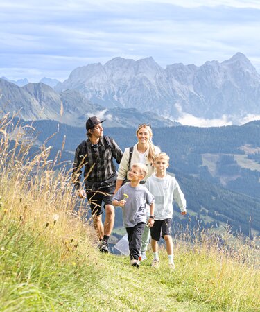 Familie, Berg, Wandern, Sommer | © saalbach.com, Karin Pasterer